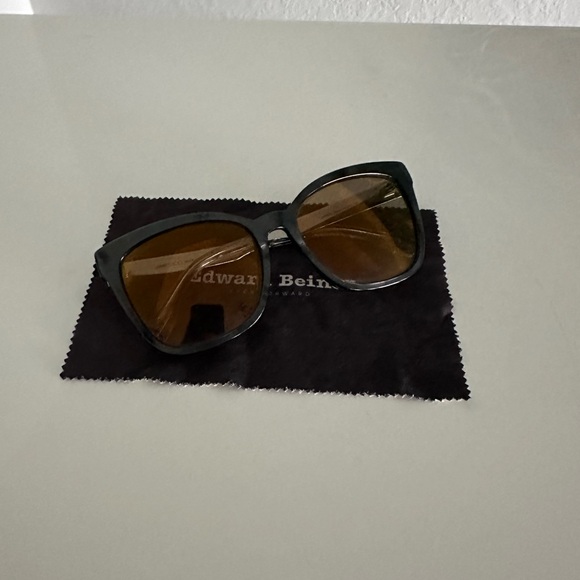 Jimmy Choo sunglasses in very good condition - Picture 4 of 5